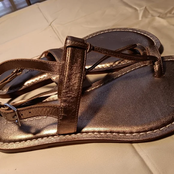 Gold sandals - Picture 3 of 5